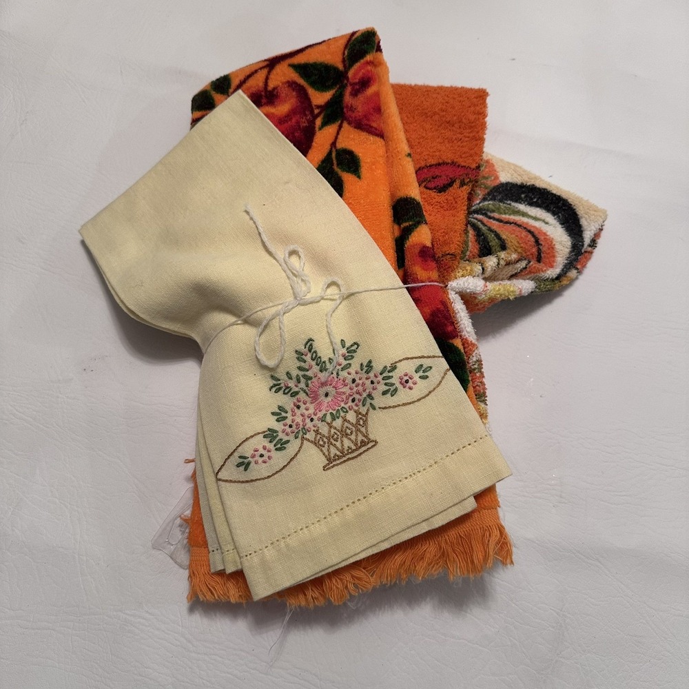 Vintage Lot of 5 60s/70s Kitchen Towels